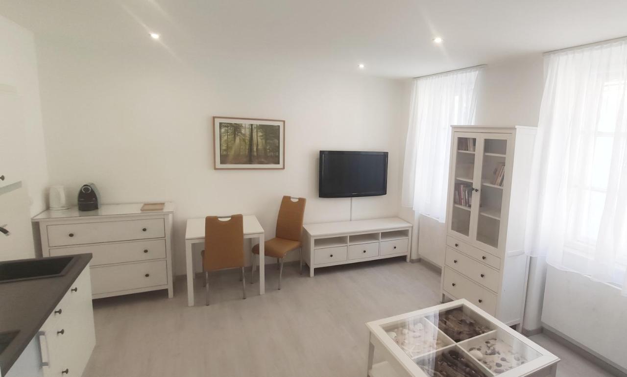 Gemuetliche Zweiraumwohnung In Ruhelage เวียนนา ภายนอก รูปภาพ